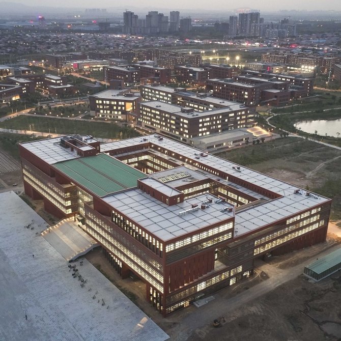 建设地点：