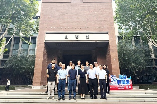 设计总院与校医院联合举办“专家进院送